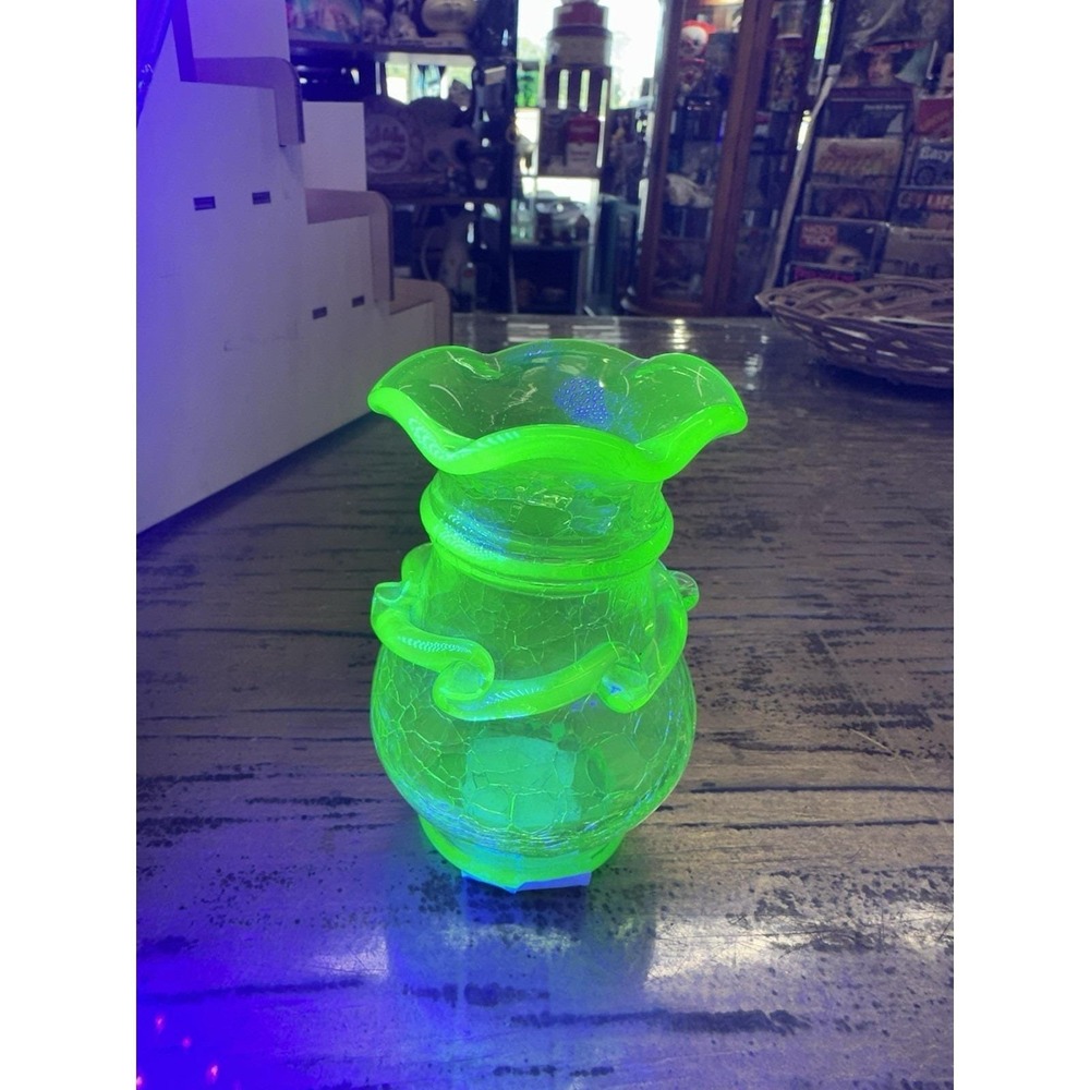 Vintage Uranium Pilgrim  Green Crackle Glass Vase Ruffled Applied Rigaree